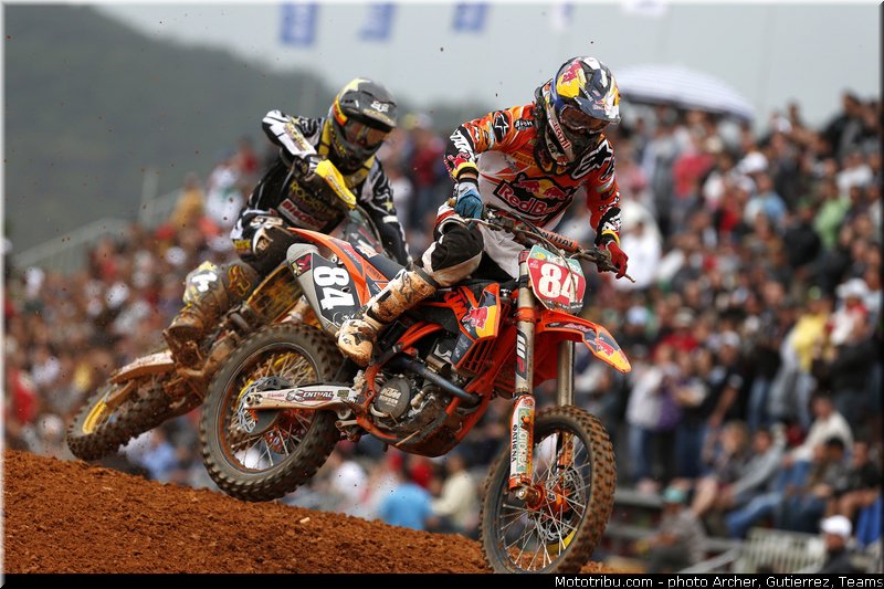 mx2_002_motocross_2013_bresil_beto_carrero