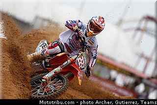cairoli_005_motocross_2013_bresil_beto_carrero.jpg
