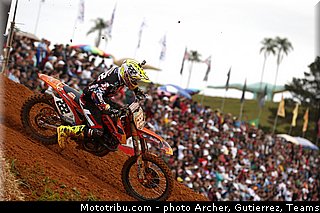 cairoli_013_motocross_2013_bresil_beto_carrero.jpg
