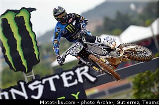 charlier_003_motocross_2013_bresil_beto_carrero.jpg