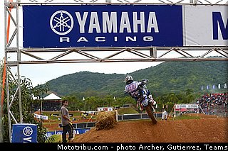 desprey_004_motocross_2013_bresil_beto_carrero.jpg