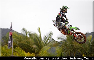 lupino_002_motocross_2013_bresil_beto_carrero.jpg