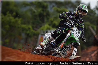 lupino_003_motocross_2013_bresil_beto_carrero.jpg