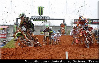 lupino_012_motocross_2013_bresil_beto_carrero.jpg