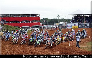 mx1_010_motocross_2013_bresil_beto_carrero.jpg