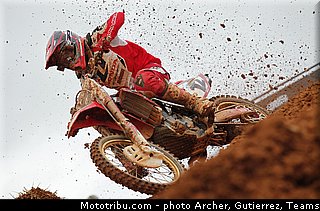 nagl_007_motocross_2013_bresil_beto_carrero.jpg