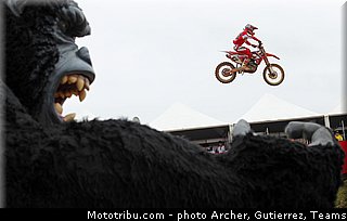 nagl_008_motocross_2013_bresil_beto_carrero.jpg