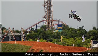 paulin_001_motocross_2013_bresil_beto_carrero.jpg