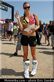 pitbabe_001_motocross_2013_republique_tcheque_loket_sandra.jpg