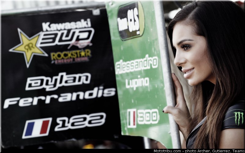 pitbabe_001_motocross_2013_republique_tcheque_loket