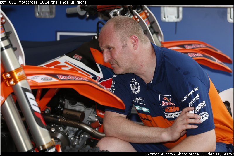 ktm_002_motocross_2014_thailande_si_racha