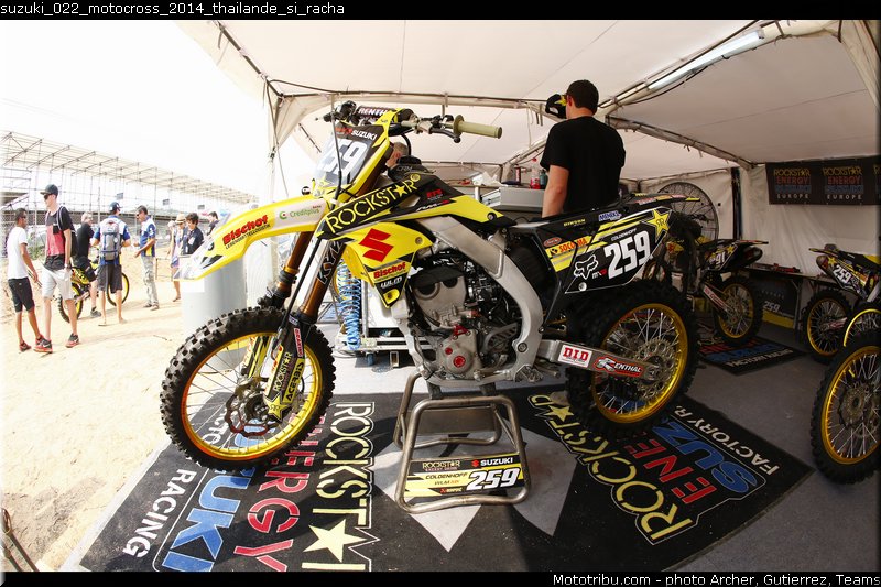 suzuki_022_motocross_2014_thailande_si_racha