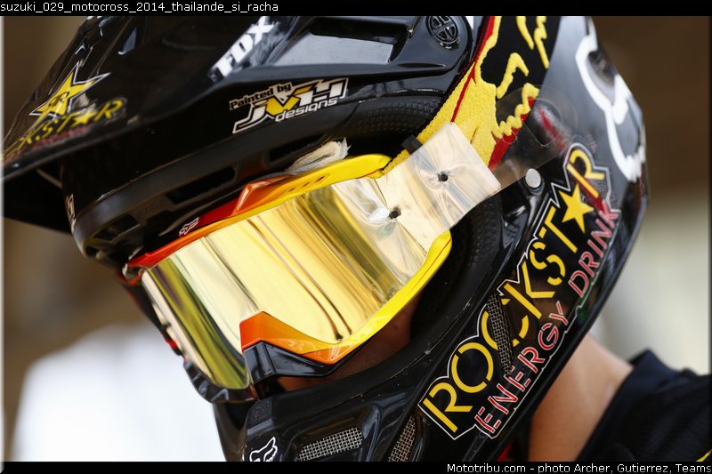 suzuki_029_motocross_2014_thailande_si_racha