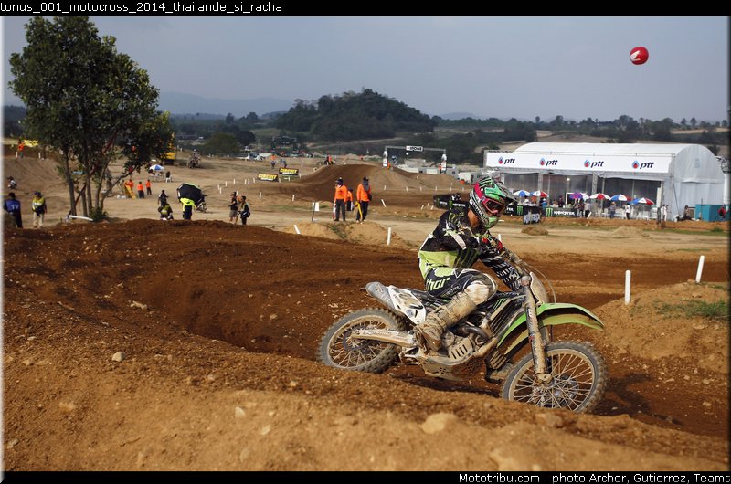 tonus_001_motocross_2014_thailande_si_racha