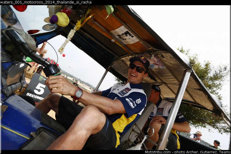 waters_001_motocross_2014_thailande_si_racha