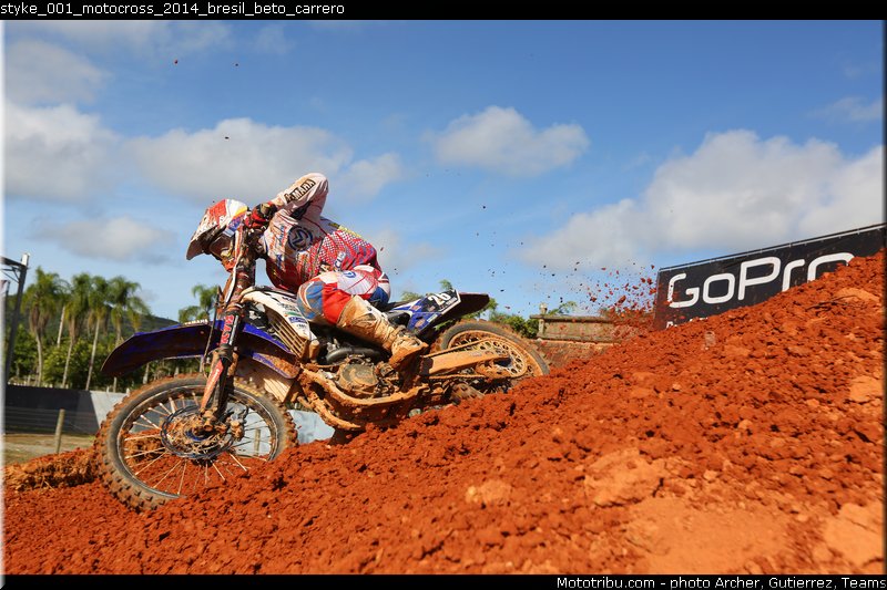 styke_001_motocross_2014_bresil_beto_carrero