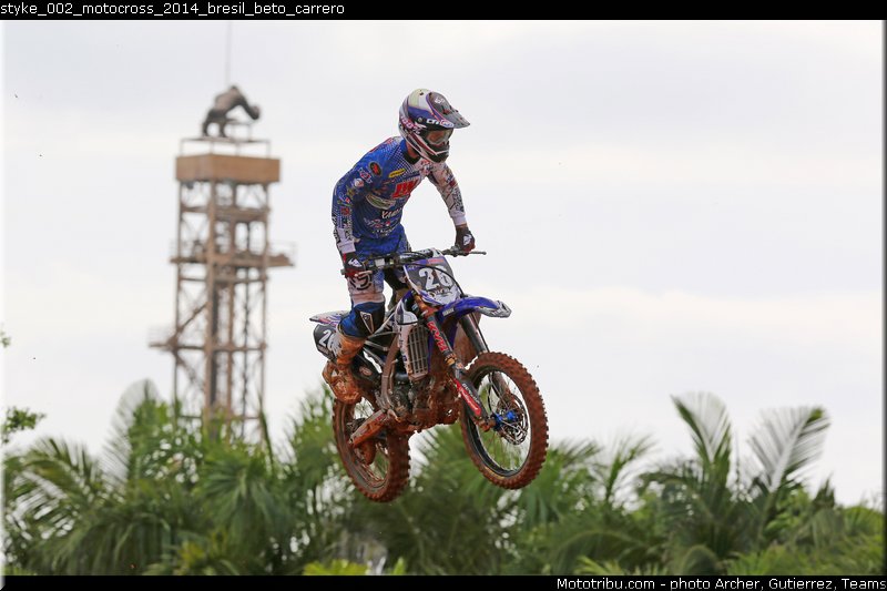 styke_002_motocross_2014_bresil_beto_carrero