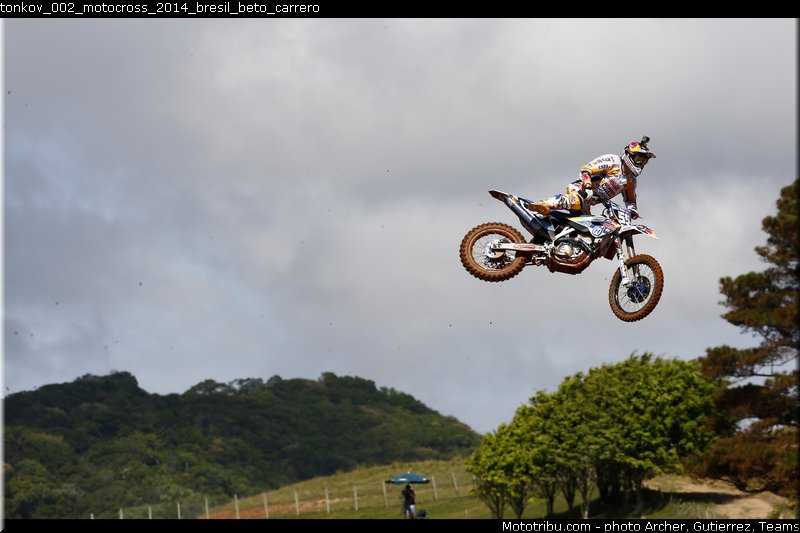 tonkov_002_motocross_2014_bresil_beto_carrero