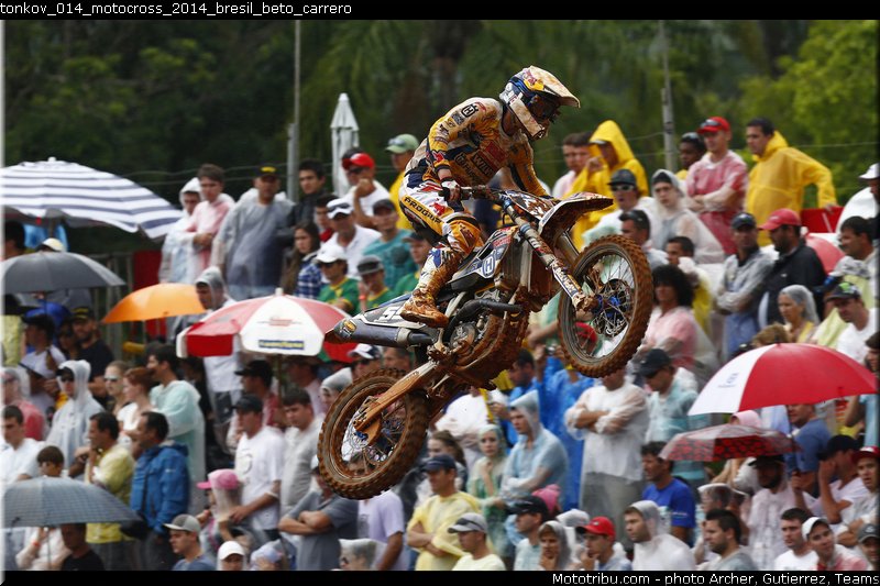 tonkov_014_motocross_2014_bresil_beto_carrero