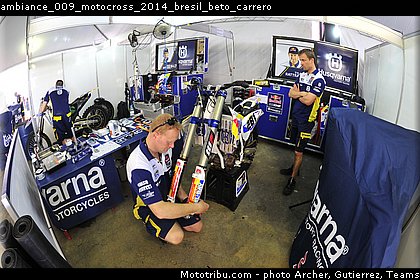 ambiance_009_motocross_2014_bresil_beto_carrero.jpg