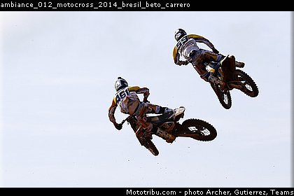 ambiance_012_motocross_2014_bresil_beto_carrero.jpg