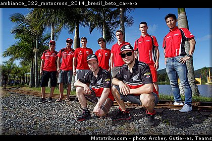 ambiance_022_motocross_2014_bresil_beto_carrero.jpg