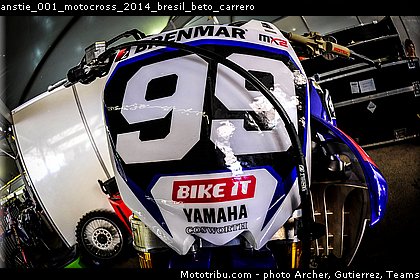 anstie_001_motocross_2014_bresil_beto_carrero.jpg