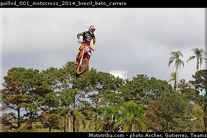 guillod_001_motocross_2014_bresil_beto_carrero.jpg