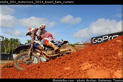 styke_001_motocross_2014_bresil_beto_carrero.jpg