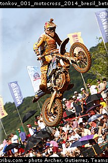 tonkov_001_motocross_2014_bresil_beto_carrero.jpg