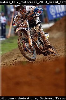waters_007_motocross_2014_bresil_beto_carrero.jpg