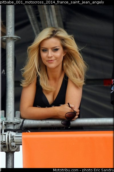 pitbabe_001_motocross_2014_france_saint_jean_angely