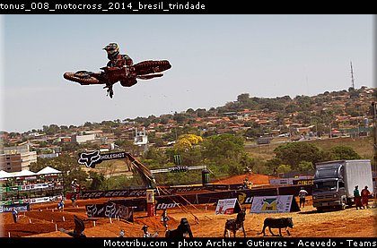 tonus_008_motocross_2014_bresil_trindade.jpg