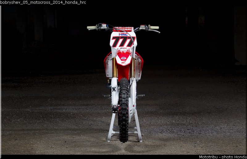 bobryshev_05_motocross_2014_honda_hrc