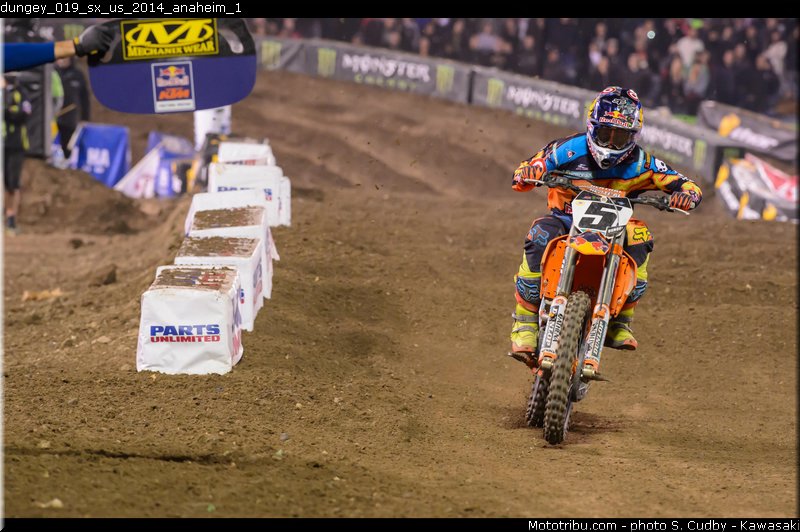 dungey_019_sx_us_2014_anaheim_1
