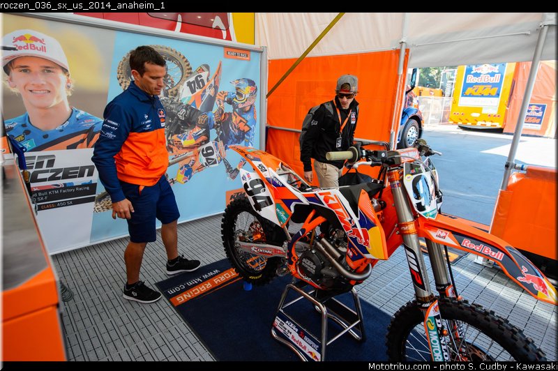 roczen_036_sx_us_2014_anaheim_1