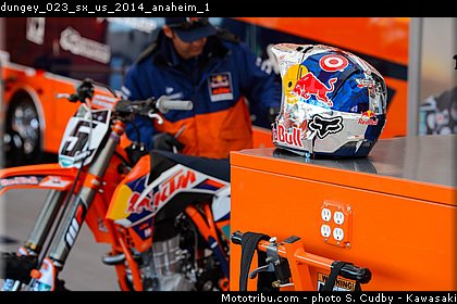 dungey_023_sx_us_2014_anaheim_1.jpg