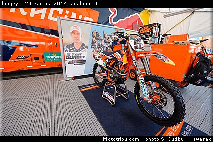 dungey_024_sx_us_2014_anaheim_1.jpg