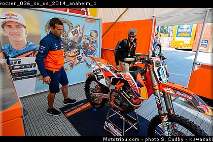 roczen_036_sx_us_2014_anaheim_1.jpg