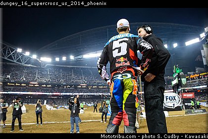 dungey_16_supercross_us_2014_phoenix.jpg