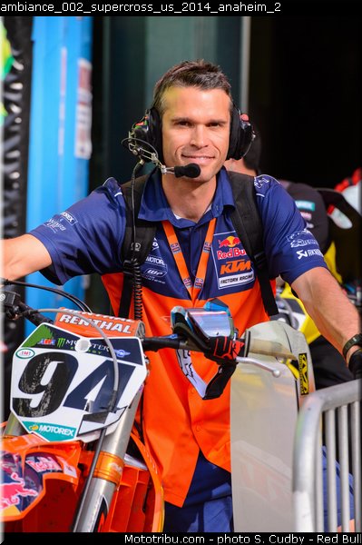 ambiance_002_supercross_us_2014_anaheim_2