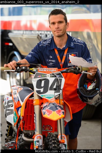 ambiance_003_supercross_us_2014_anaheim_2