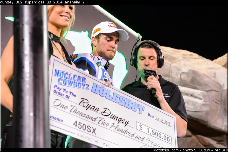 dungey_002_supercross_us_2014_anaheim_2
