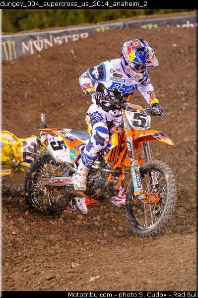 dungey_004_supercross_us_2014_anaheim_2