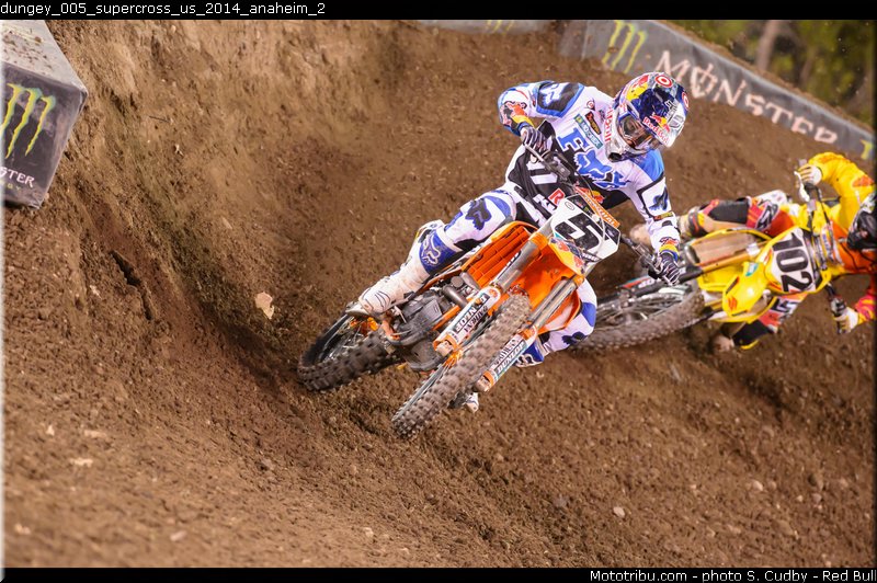 dungey_005_supercross_us_2014_anaheim_2