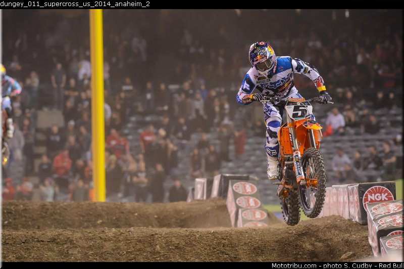 dungey_011_supercross_us_2014_anaheim_2