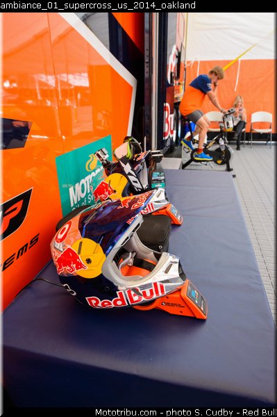 ambiance_01_supercross_us_2014_oakland