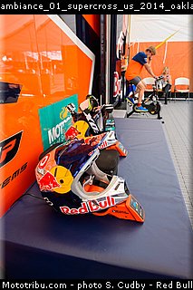ambiance_01_supercross_us_2014_oakland.jpg