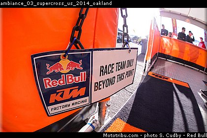 ambiance_03_supercross_us_2014_oakland.jpg