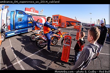 ambiance_04_supercross_us_2014_oakland.jpg